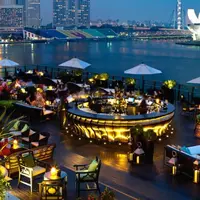 Untuk kamu yang suka pergi nongkrong pada malam hari, 7 tempat di Singapura ini cocok didatangi! (Via: blog.propertyhunter.com.sg)