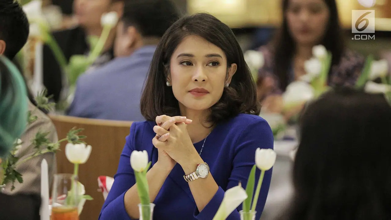 Dian Sastrowardoyo Berbagi Tips soal Memilih Perhiasan