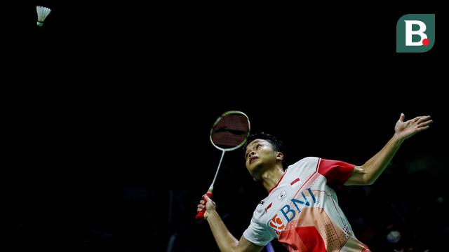 Foto: Melihat Jatuh Bangun Perjuangan Anthony Ginting Saat Ditaklukkan Viktor Axelsen di Perempat Final Indonesia Open 2022