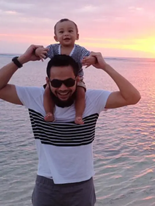 Teuku Wisnu dan Teuku Adam Al Fatih, merupakan dua orang kesayangan Shireen Sungkar. (via instagram/@shireensungkar)