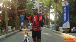 Atlet Triathlon Yonzeni-1 Mar Mengikuti Jelajah Sepeda Kompas