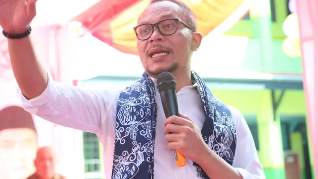 Cara Menaker Hanif Bangkitkan Motivasi SMK Bekasi