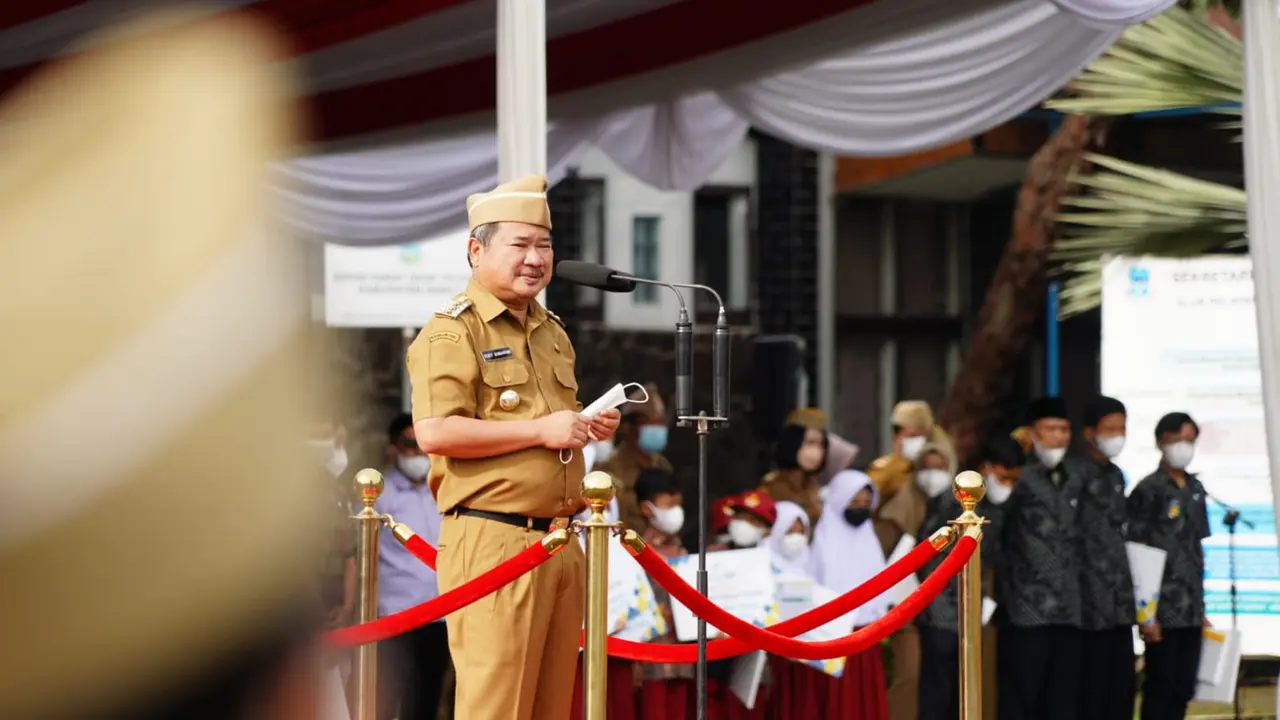 Pemerintah Daerah (Pemda) Garut, Jawa Barat mengeluarkan intruksi larangan aparatur sipil negara (ASN) untuk menggelar buka bersama (Bukber) di rumah makan saat ramadan.
