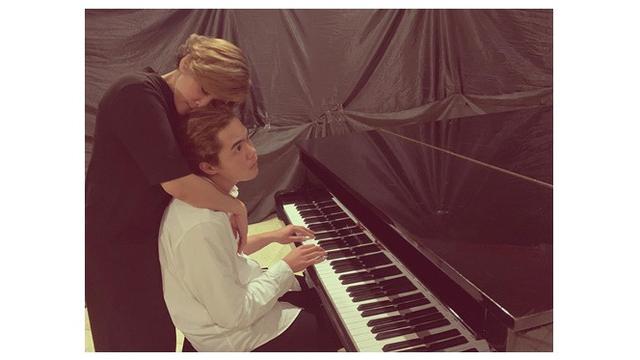 Rela Jadi Backing Vokal, Ini 6 Momen Kebersamaan Maia dan Dul Jaelani