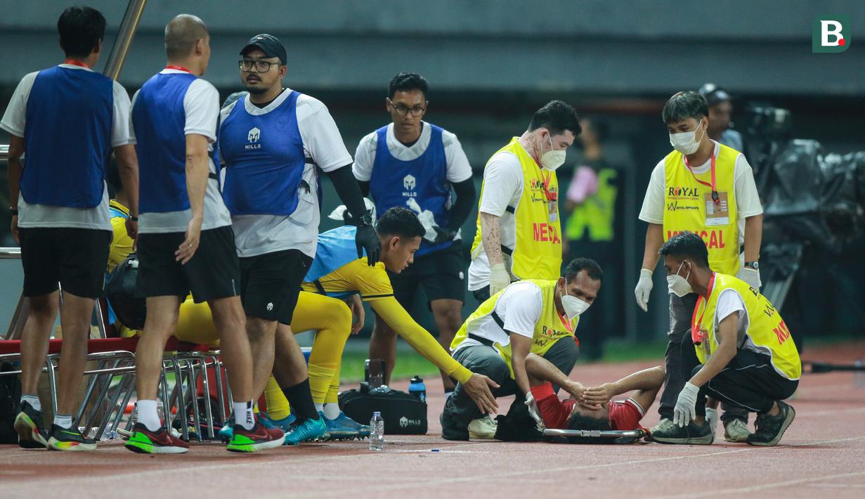 <p>Pelatih kepala Shin Tae-yong juga memiliki firasat buruk atas cederanya Marselino. Ia diprediksi tidak bisa tampil di sisa pertandingan Piala AFF U-19 2022. (Bola.com/Bagaskara Lazuardi)</p>