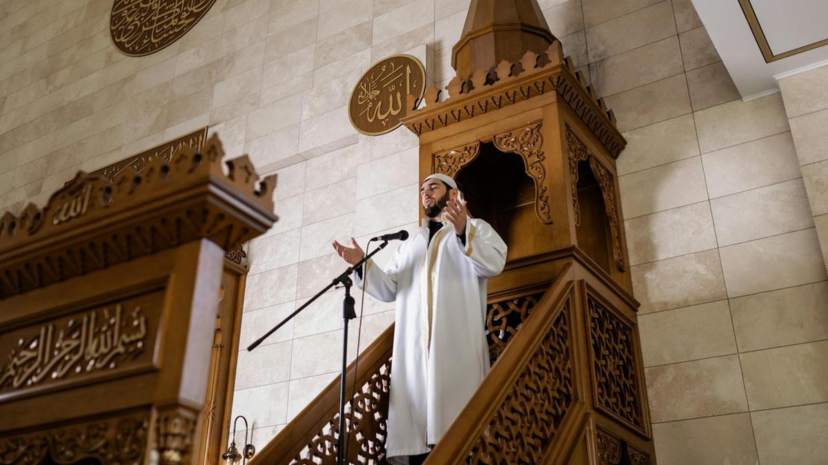 Doa Penutup Majelis Sesuai Sunnah, Lengkap Arab Latin dan Artinya