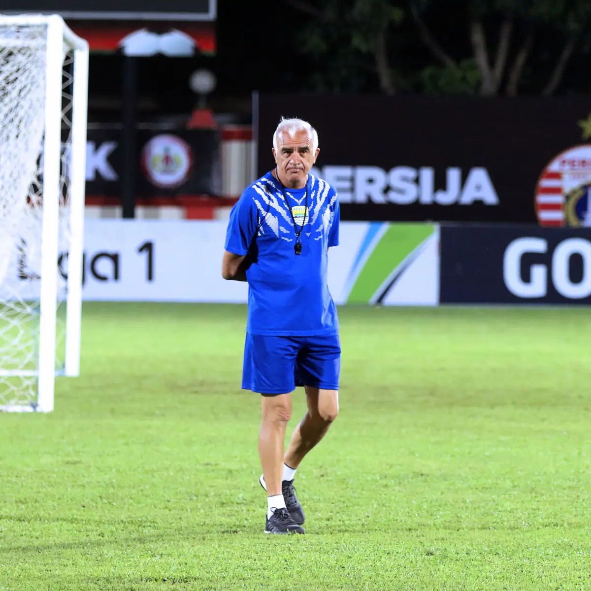 Persib Luncurkan Jersey Ketiga Bertema Galaksi