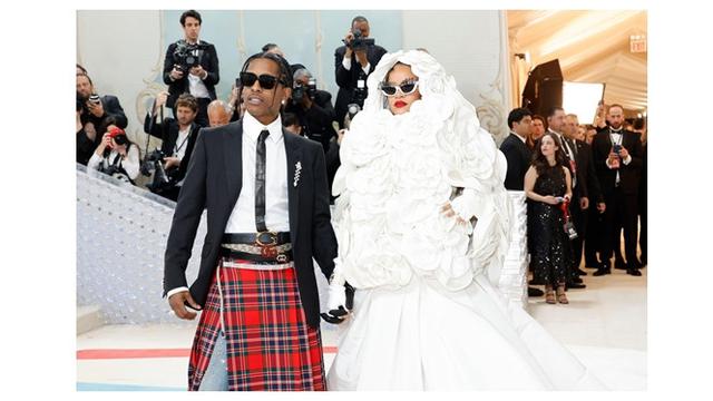 Potret 11 Artis Tampil Stunning di Met Gala 2023, Jadi Sorotan