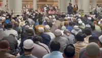 Cerita Warga Depok Batal Pulang Umrah Imbas Serangan Houthi