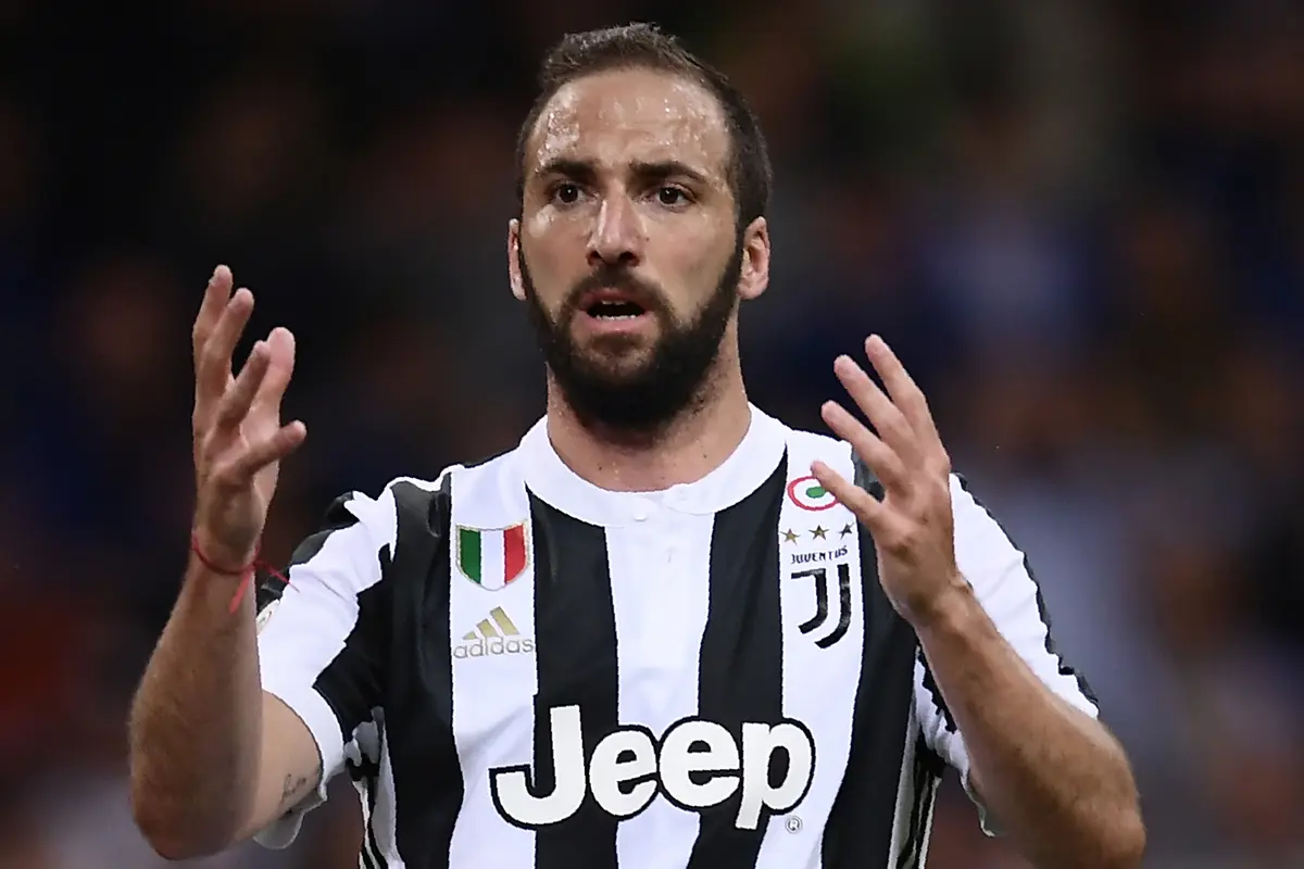 Kabar Transfer: Liverpool Incar Winger Barcelona, Higuain Menuju Milan
