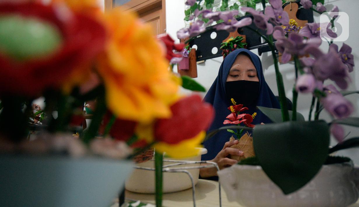 FOTO: Ragam Kreasi Bunga dari Sabun Batangan - Lifestyle ...