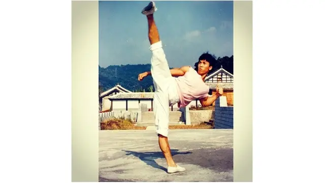 6 Potret Masa Muda Aktor Mandarin Donnie Yen 'IP Man', Berkarisma Sedari Dulu