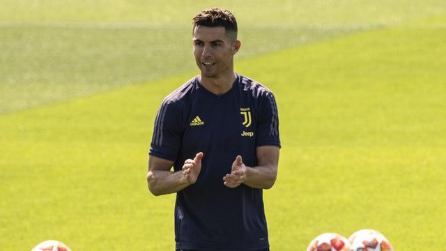 Pesepak Bola Gaek dengan Harga Jual Termahal di Musim 2018/19