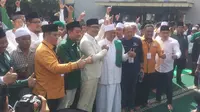 Mendaftar ke KPUD Jabar, Ridwan Kamil - UU Ruzhanul Salat Hajat