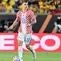 Luka Vuskovic dari Kroasia mengontrol bola saat pertandingan persahabatan internasional antara Kolombia dan Kroasia di Camping World Stadium pada 26 Maret 2026 di Orlando, Florida. (Julio Aguilar/ Getty Images melalui AFP)