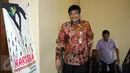 Wagub DKI Jakarta Djarot Saiful Hidayat saat tiba untuk mengikuti rakor dengan pengusaha hotel dan tempat hiburan se Jakarta dan Kepala BNN, Komjen Pol Budi Waseso di Halim Perdanakusuma, Jumat (18/12/2015). (Liputan6.com/Helmi Fithriansyah)