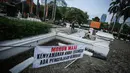 Sebuah spanduk permohonan maaf dari pihak pengelola terkait renovasi Galeri Nasional, Jakarta, Rabu (12/11/2014). (Liputan6.com/Faizal Fanani) 