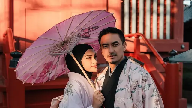 Potret Putri Zulhas dan Zumi Zola Liburan di Jepang. (instagram/putri_zulhas/zumizola_zulkifli)