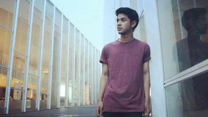 [Bintang] Debo Andryos, Dari Juara Idola Cilik 2 Sampai Film Dilan 1990