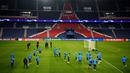 Para pemain RB Leipzig melakukan latihan jelang laga Liga Champions di Stadion Parc des Princes, Paris, Selasa (24/11/2020). RB Leipzig akan berhadapn dengan Paris Saint-Germain. (AFP/Frank Fife)