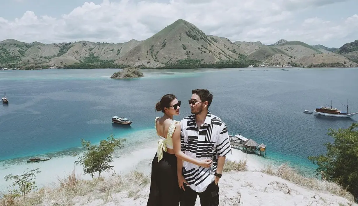 Syahnaz dan Jeje Labuan Bajo (Instagram/ritchieismail)