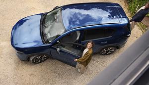 Mazda perkenalkan struktur cat dan warna eksklusif di ajang Tokyo Auto Salon 2026. (newsroom.mazda.com)