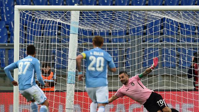 Kiper Ini Sanggup Menghalau 2 Peluang Gol Secara Beruntun