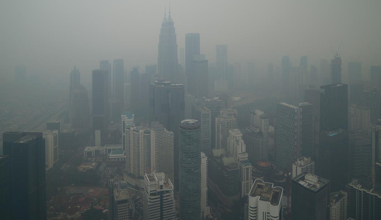 Foto Kabut Asap Pekat Selimuti Kuala Lumpur Global Liputan6 Com