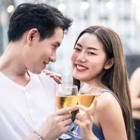 ilustrasi pasangan cinta/Hananeko_Studio/Shutterstock