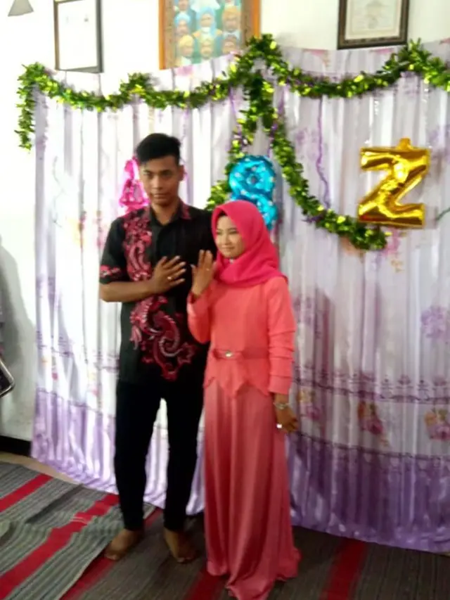5 Potret Lamaran Ponari, Si Dukun Cilik yang Pernah Viral