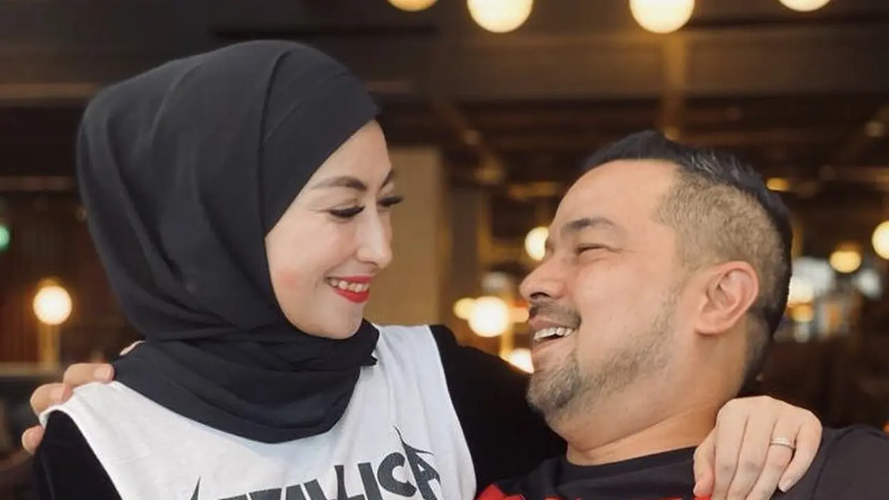 Pesona Annisa Trihapsari yang Baru Umumkan Kehamilan di Usia 45 Tahun