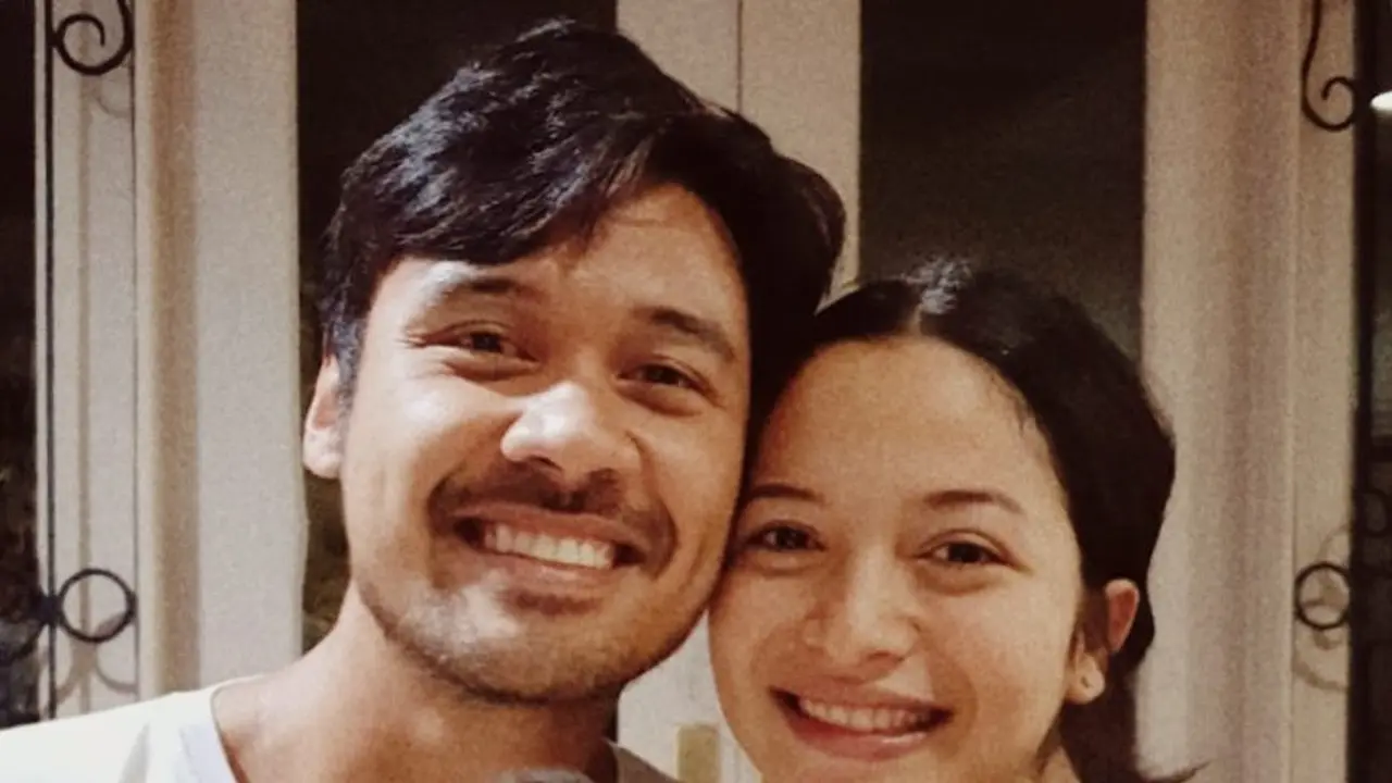 [Bintang] Putri Marino dan Chicco Jerikho
