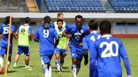 Kondisi Michael Essien Belum 100 Persen, Striker Incaran Persib Segera Datang