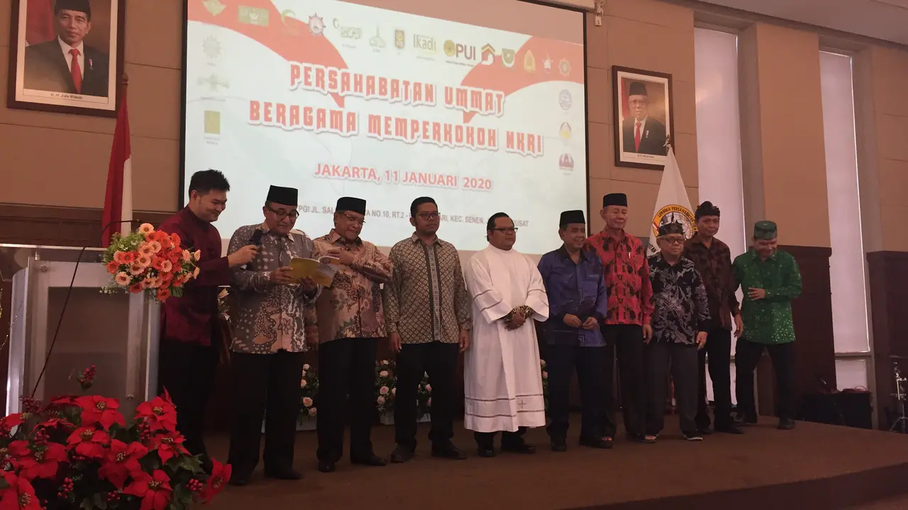 Ketua Lembaga Persahabatan Ormas Keagamaan (LPOK) Said Aqil mengkuhkan keorganisasian LPOK.