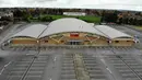Foto dari udara menunjukkan sebuah gimnasium yang tutup di Dublin, Irlandia (22/10/2020). Mulai Kamis (22/10), Irlandia memberlakukan lagi karantina wilayah (lockdown) nasional akibat penyebaran kembali COVID-19 di negara tersebut. (Xinhua)