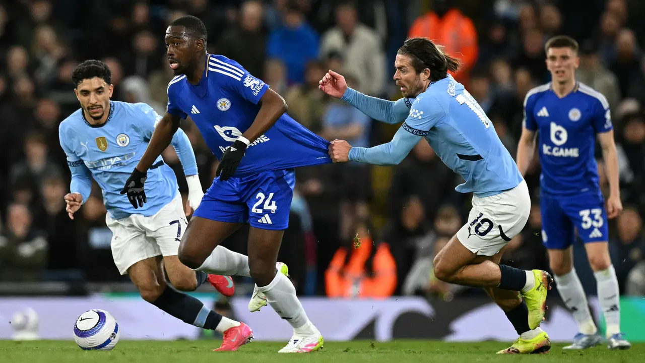 Foto: Protes Pendukung Man City Akibat Harga Tiket Mahal, Kemenangan Jack Grealish dkk di Liga Inggris Kurang Spesial