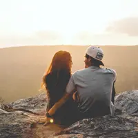 ilustrasi cara menghibur pacar/Cody Black/unsplash