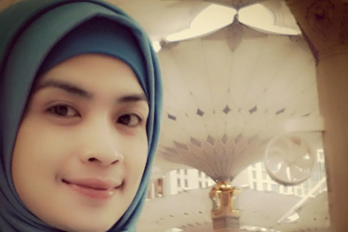 [Bintang] Yulia Rachman