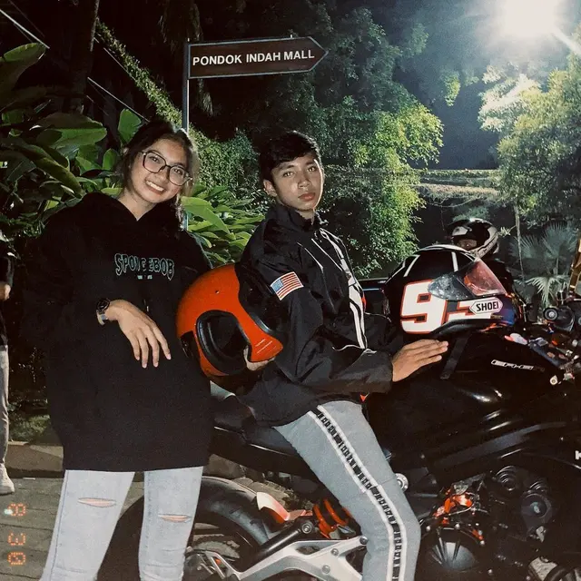 6 Potret Kebersamaan Arie Anak Windy Wulandari dan Flavio Zaviera, Disebut Cocok