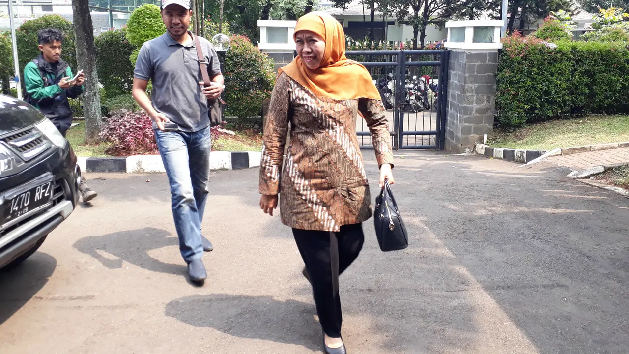 Pasangan Khofifah Indar Parawansa-Emil Elestianto Dardak mendatangi rumah Ketua Umum PAN Zulkifli Hasan