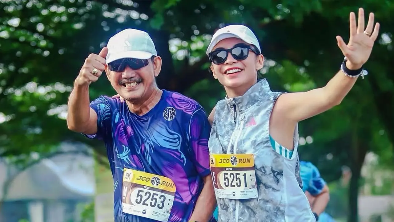 Chelsea Olivia dan sang Ayah Ikut Ajang Lari 5K dengan Gaya Sporty