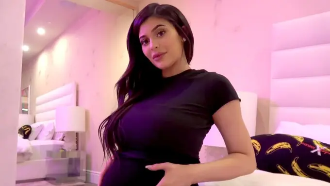 [Bintang] Kylie Jenner