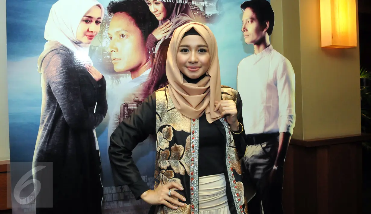 Aktris cantik Laudya Chyntia Bella saat menghadiri press screening film "Surga Yang Tak Dirindukan" di Jakarta, Selasa (7/7/2015). Film ini diadopsi dari novel yang berjudul sama Surga Yang Tak Dirindukan karya Asma Nadia. (Liputan6.com/Panji Diksana) 