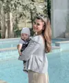 Setelah resmi menikah pada 12 September 2020, pasangan Audi Marissa dan Anthony Xie dikarunia seorang anak laki-laki yang diberi nama Anzel Maverick Xie. Menjadi seorang ibu buka penghalang bagi Audi Marissa untuk tetap tampil fashionble. Sambil menggendong si kecil, berikut outif stylish Audi. 
