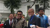 Eks pimpinan Gerakan Aceh Merdeka (GAM) Malik Mahmud Al Haythar usai bertemu Presiden Jokowi di Istana Negara, Jakarta, Kamis (13/2/2020). (Merdeka.com/Muhammad Genantan Saputra)