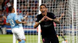 Pemain Paris St Germain, Angel Di Maria, merayakan gol yang dicetaknya ke gawang Malmo di laga Grup A Liga Champions di Stadion Parc des Princes, Paris, Prancis. (15/9/2015). (Reuters/Charles Platiau)