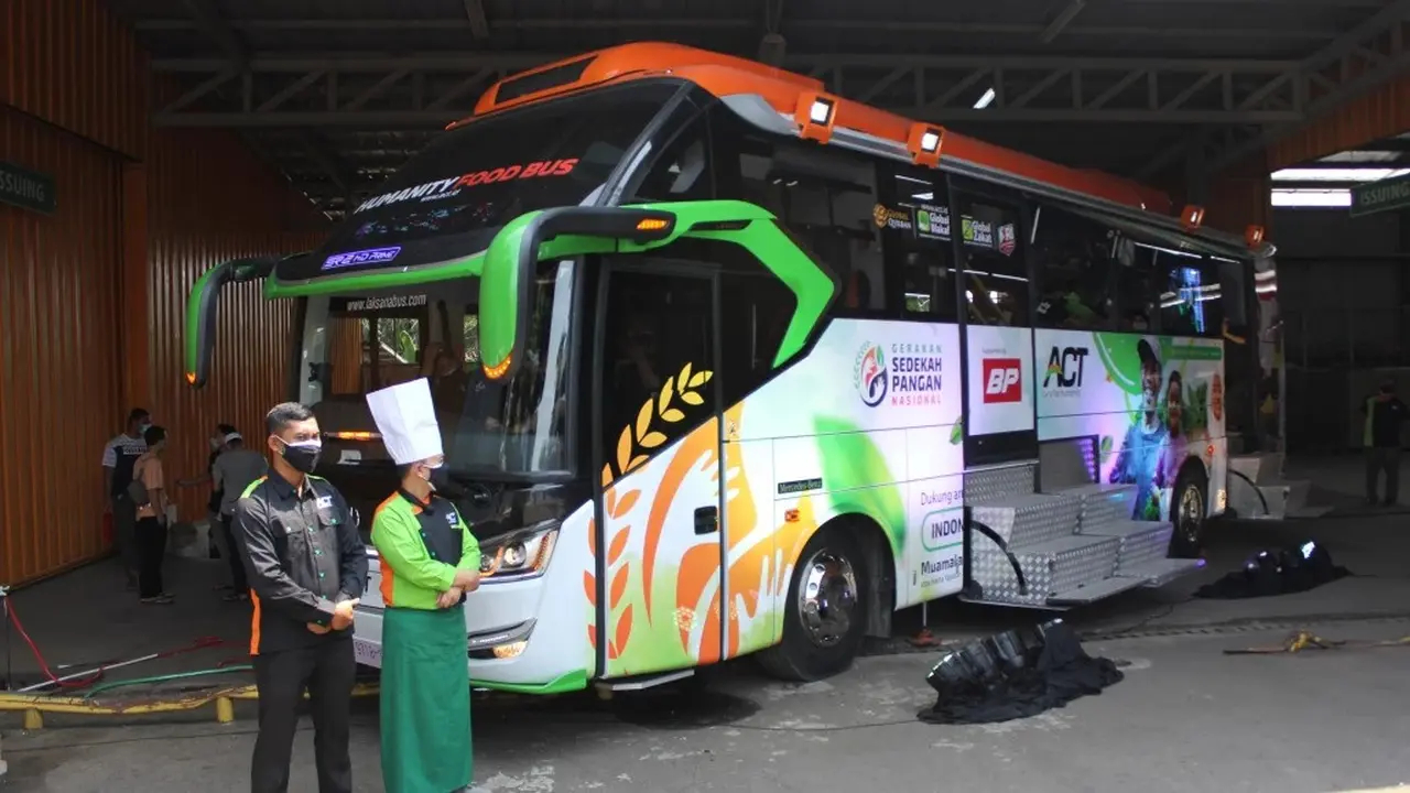 ACT Luncurkan Humanity Food Bus, Siap Sajikan hingga 5.000 Porsi Setiap Hari untuk Warga Terdampak Badai Pandemi