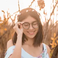 ilustrasi zodiak/Photo by Paola Aguilar on Unsplash