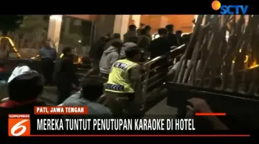 Ratusan pemandu karaoke menuntut Pemkab Pati untuk menutup juga fasilitas karaoke di hotel milik Wakil Bupati pati.