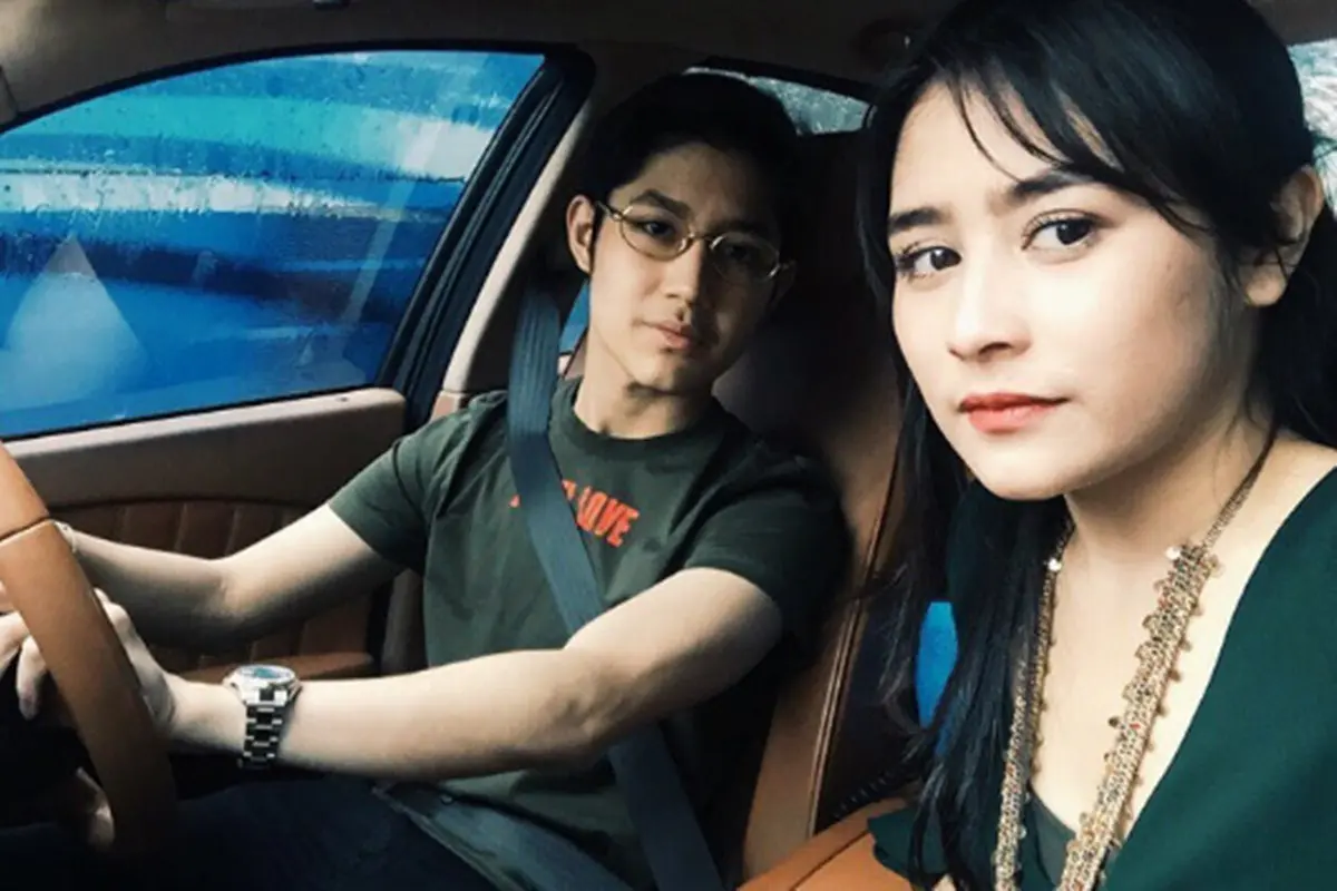 [Bintang] Prilly Latuconsina dan Teuku Rassya